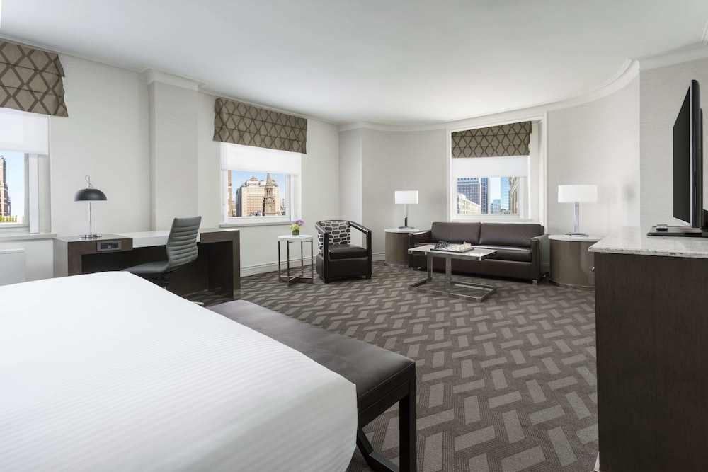 STUDIO, SUITE, KING BED, SOFA
