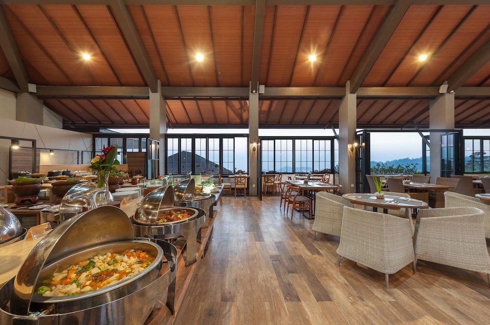 Nava Hotel Tawangmangu 57/73