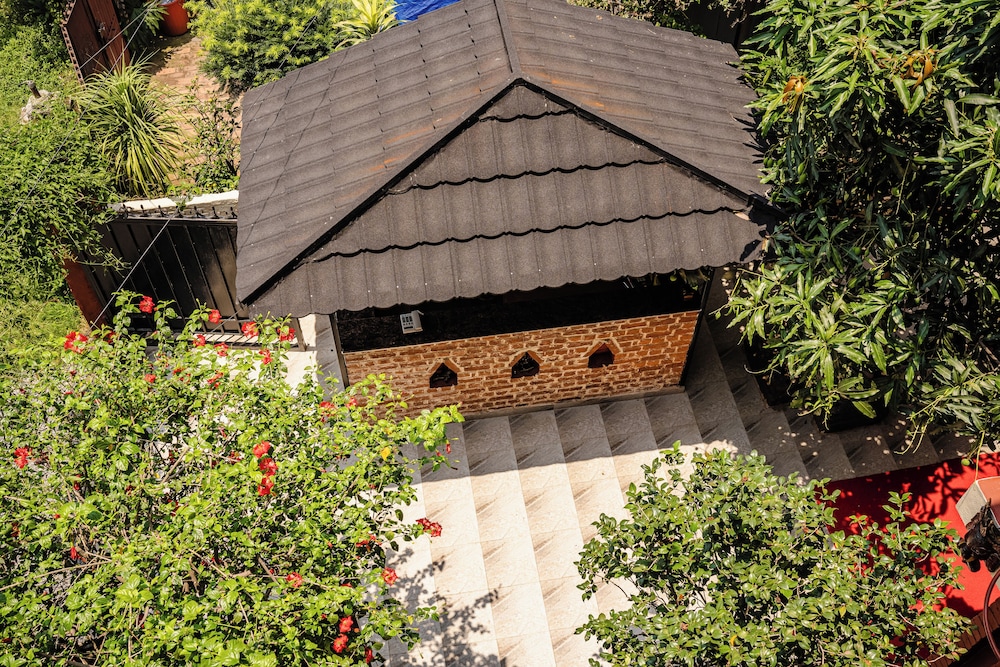 Nepali Heritage Hotel 45/50