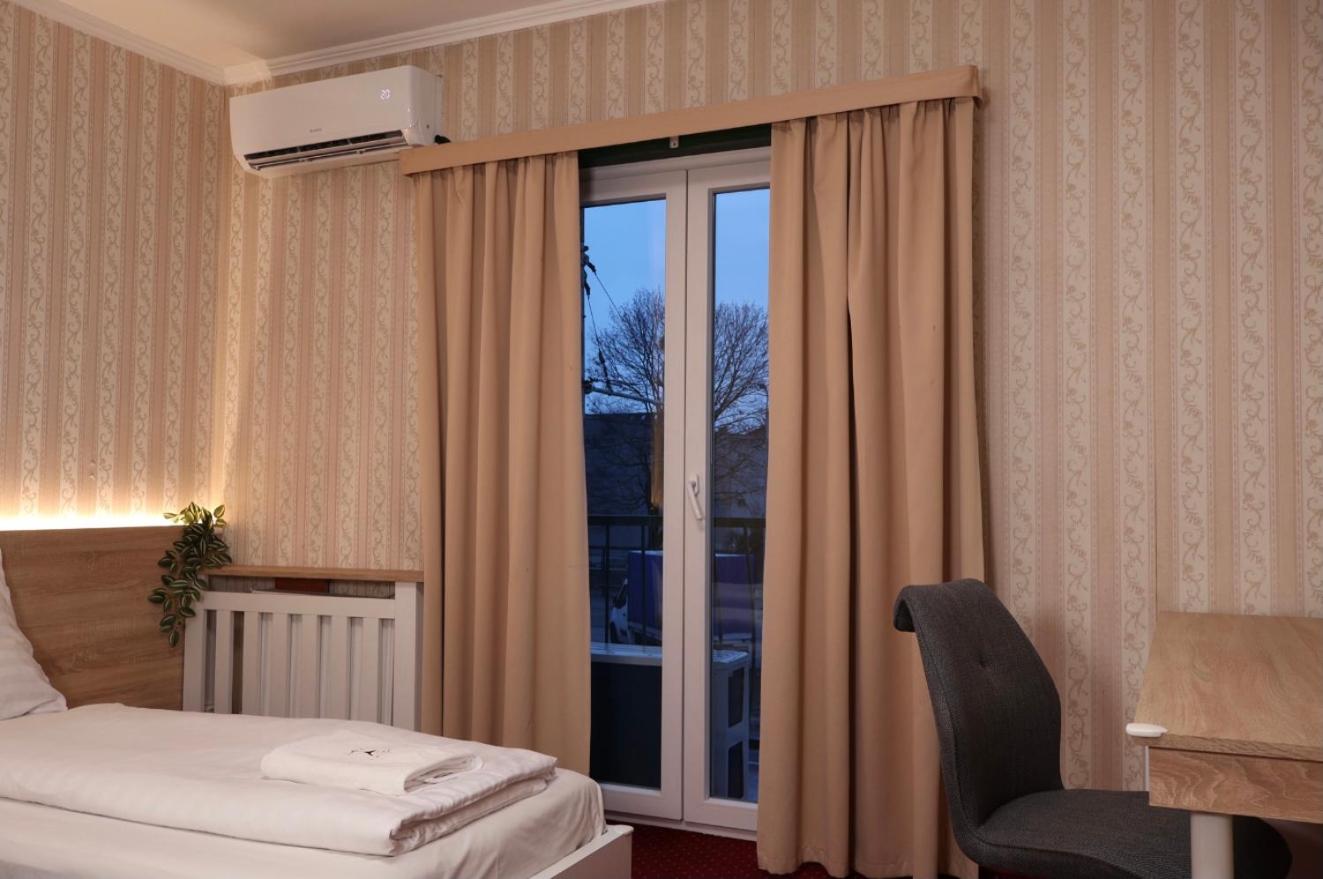 Hotel Amadeus 32/53