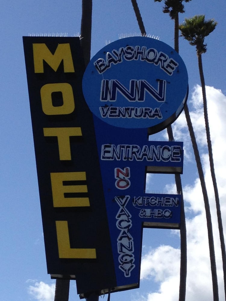 Bayshore Inn 3/44