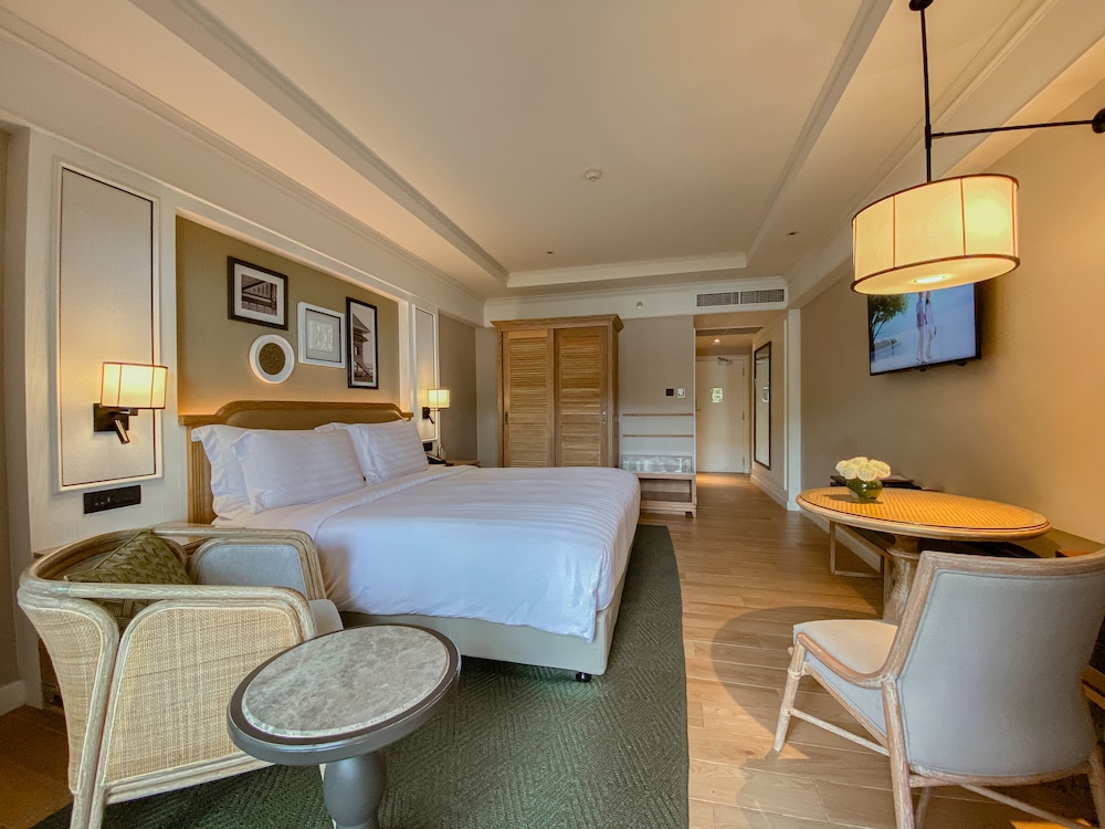 Dusit Thani Hua Hin 23/94