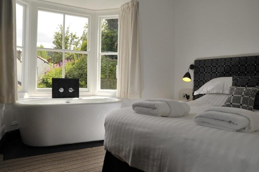 manorhaus Llangollen 18/50