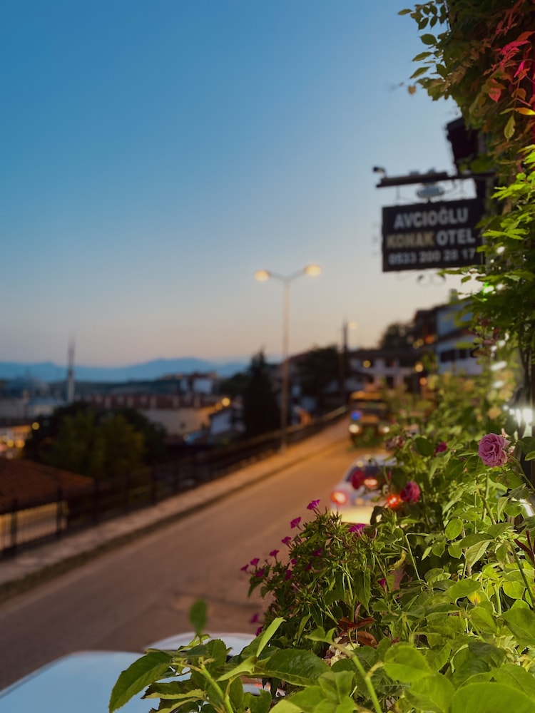 Avcioglu Konak Otel 32/50