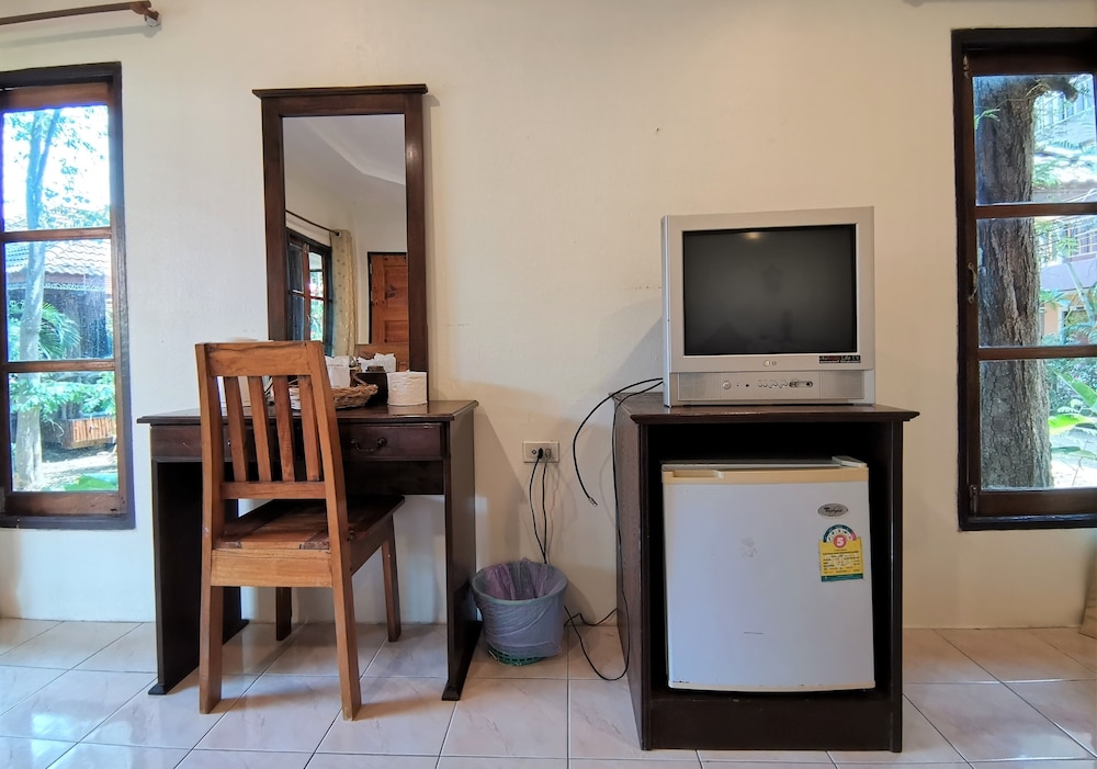 Lanta White Rock Resort Koh 57/69
