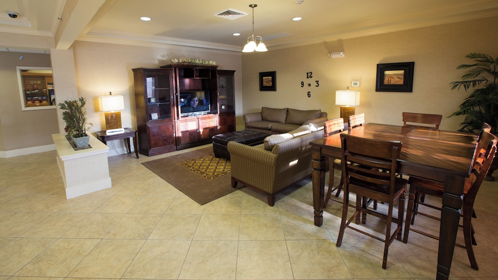 Candlewood Suites Springfield 28/57