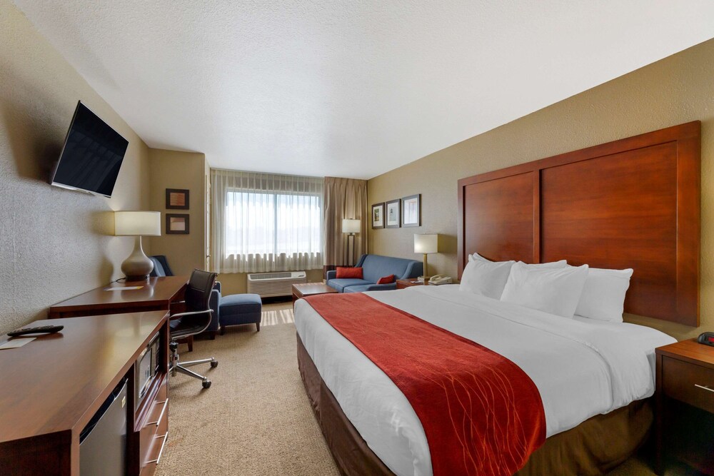 Comfort Inn River's Edge 9/26
