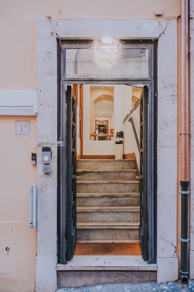Albergo Delle Regioni 26/44