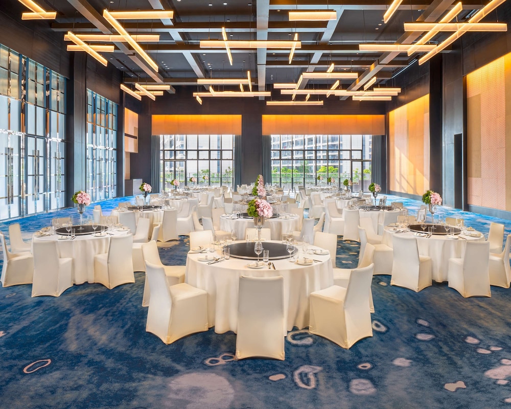 Hyatt Centric Lakeside Ningbo 42/47