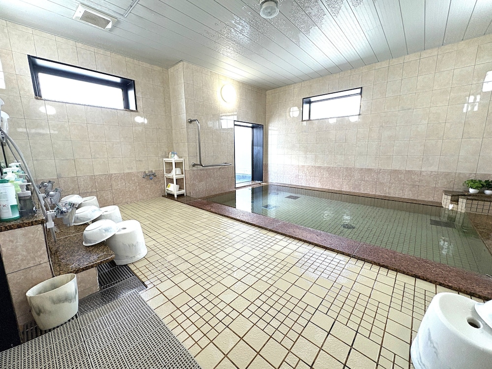 Hotel Route-Inn Niihama 46/63