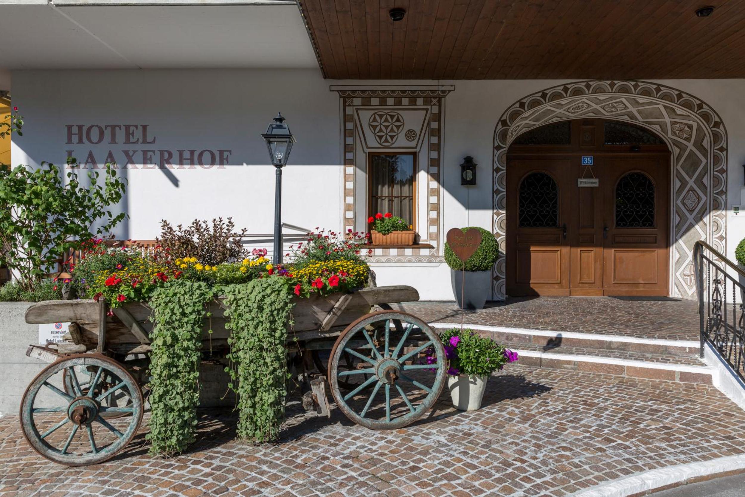 Hotel Laaxerhof 42/50