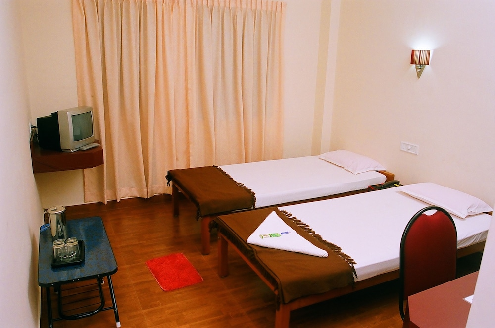 Hotel Srinivas 36/65