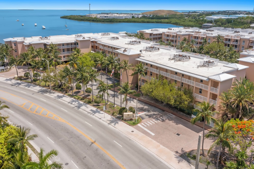 Beachside Resort and Residences 42/50