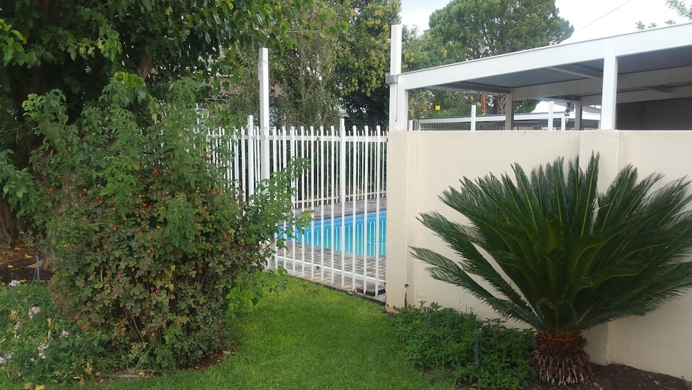 Inn Excellence B&B 32/36