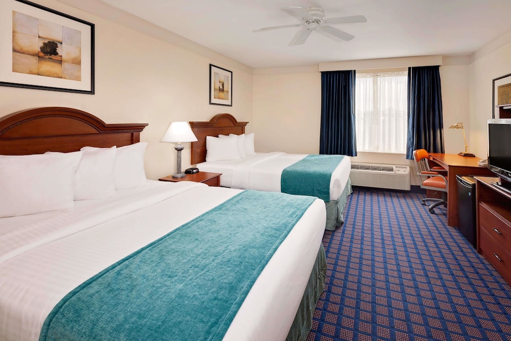 Best Western Byron Center 15/40