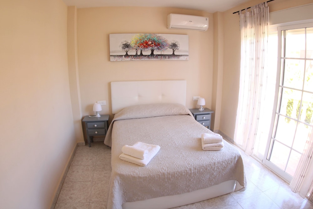 APARTAMENTOS MARINA INTERNACIONAL 15/50