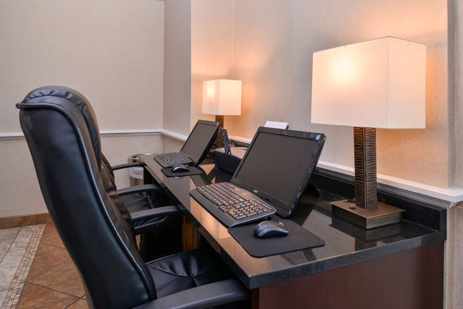 Best Western Plus Frontier Inn 50/53
