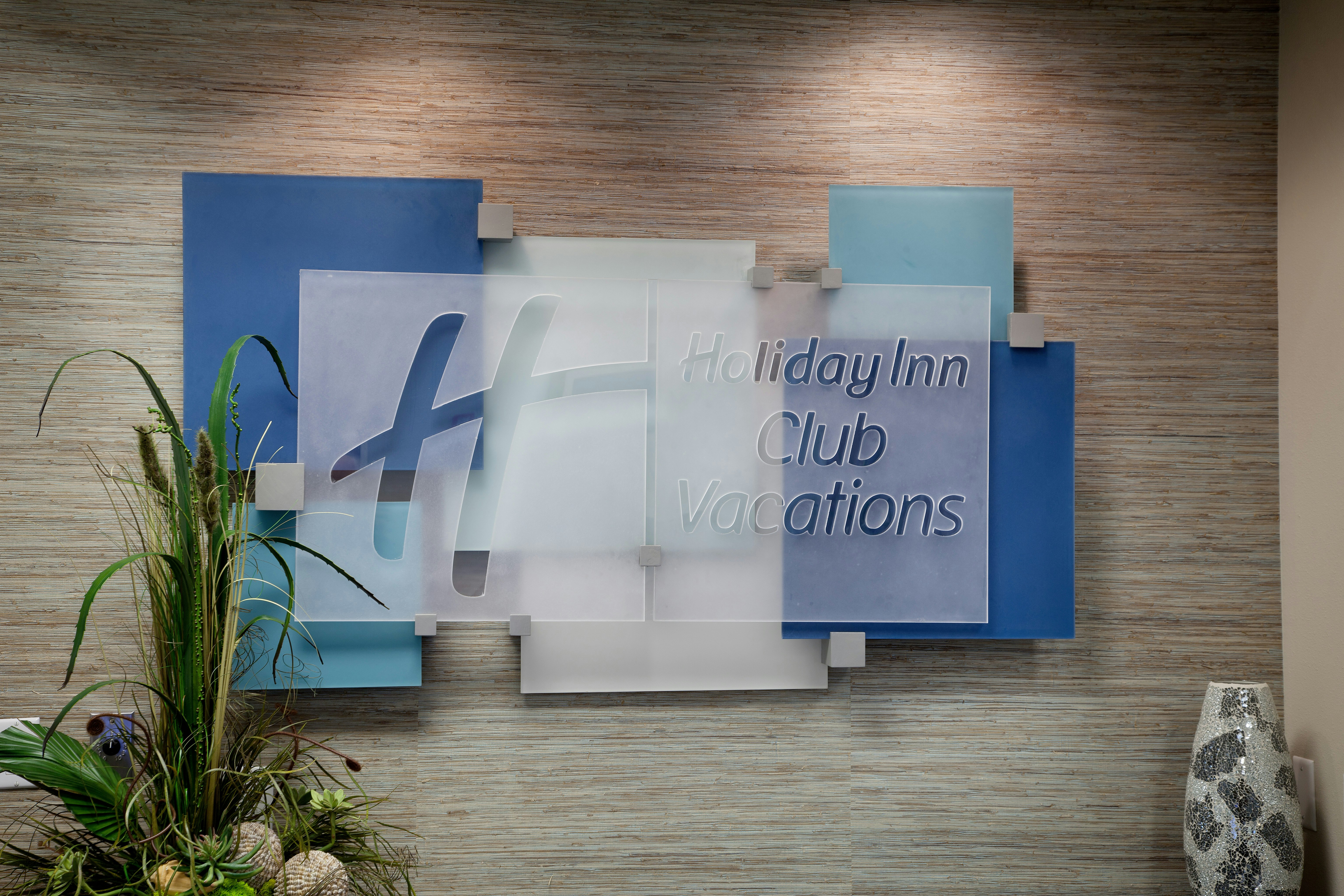 HOLIDAY INN CLUB VACATIONS PANAMA CITY BEACH RESORT 12/52