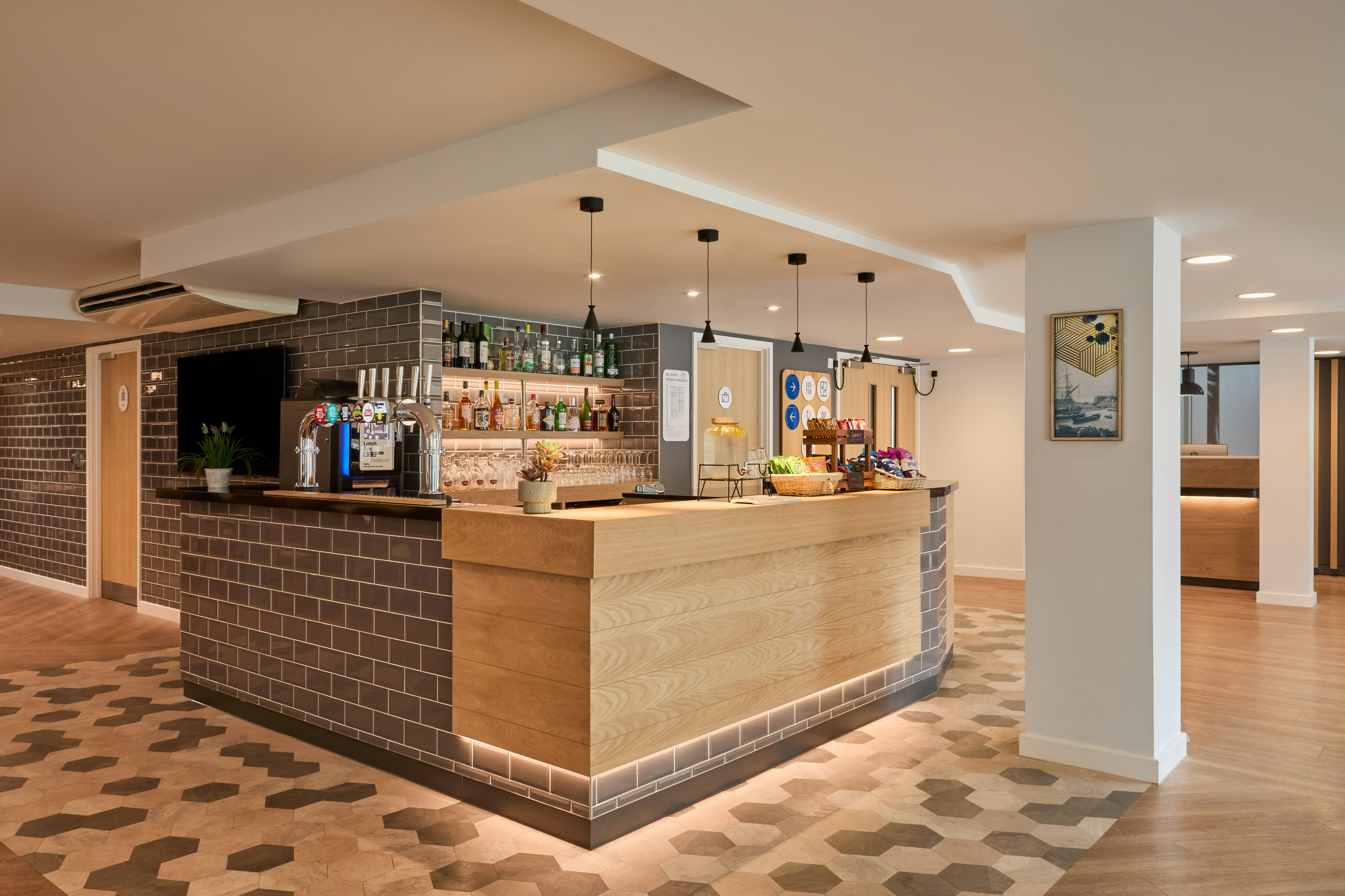 Holiday Inn Express London - Limehouse by IHG 8/43