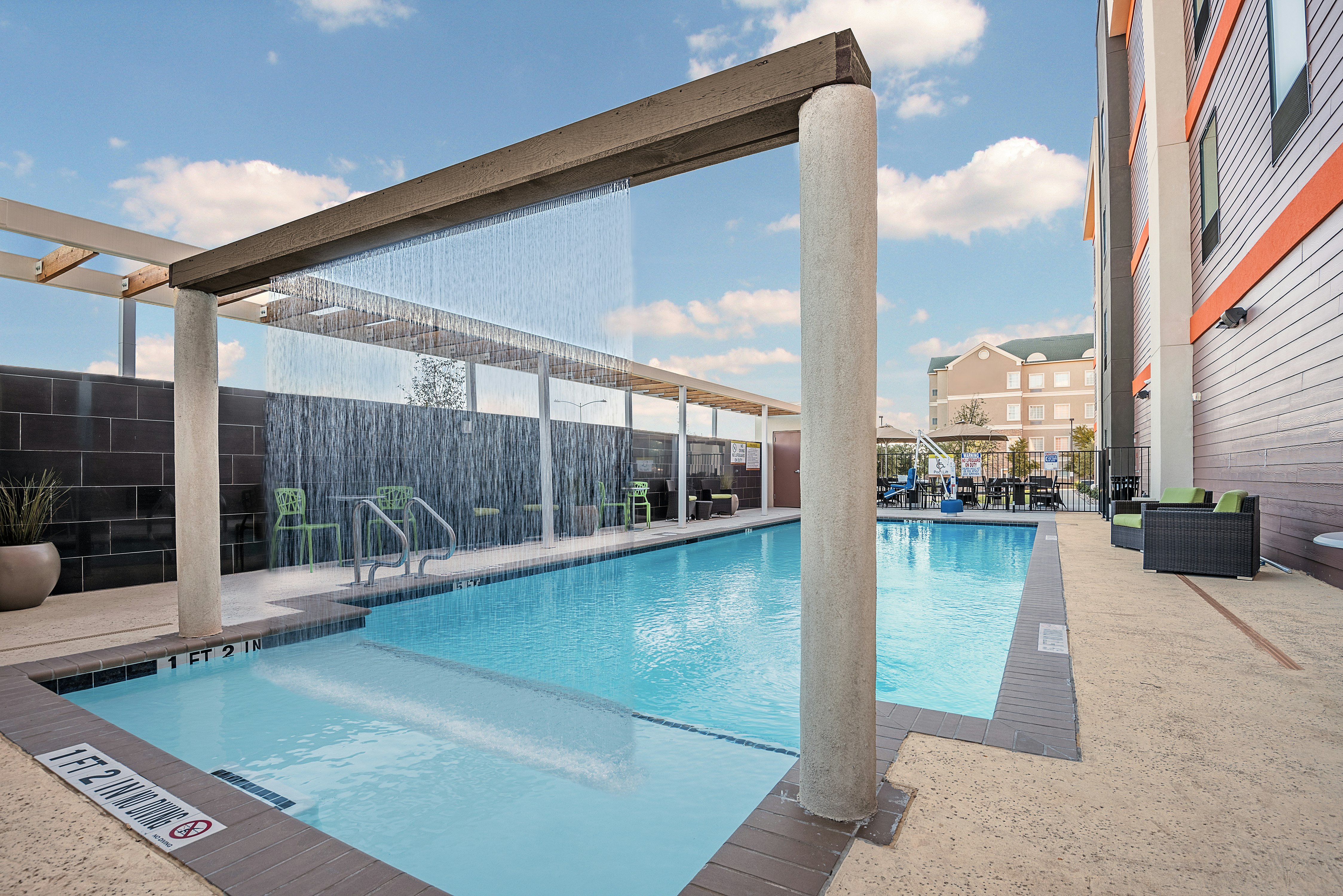 HOME2 SUITES BY HILTON AUSTIN AIRPORT 7/22