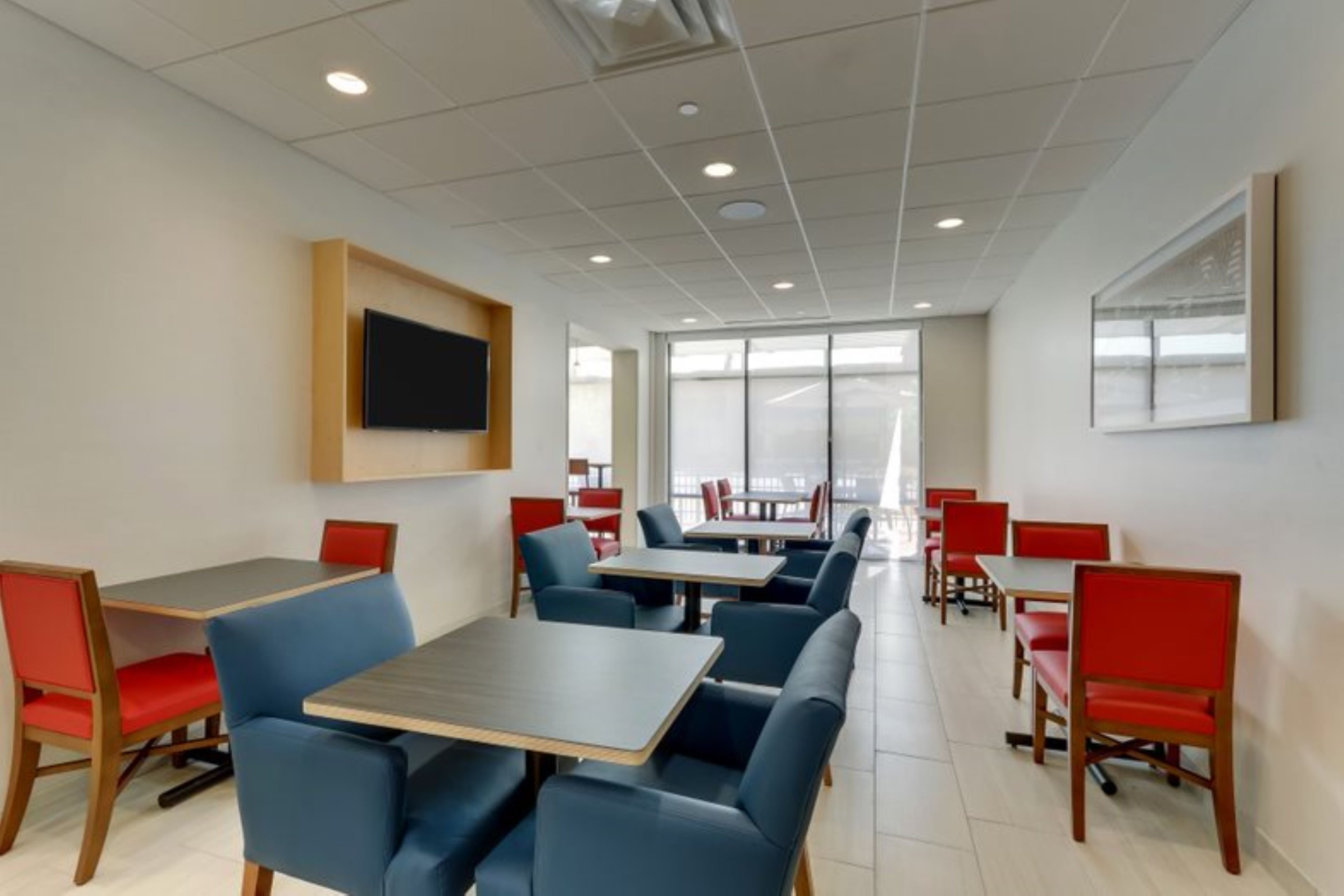 HOLIDAY INN EXPRESS AND SUITES WINSTON SALEM SW CLEMMONS 45/50