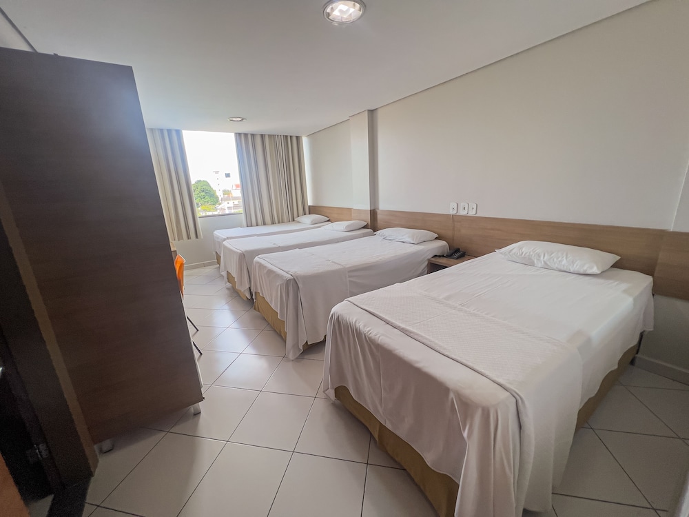 Hotel Guapindaia Praca 14/44