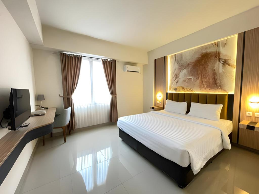 Grand Altuz Yogyakarta 12/48