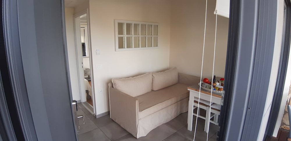 Artemis Village Apartments &amp; Studios 25/50