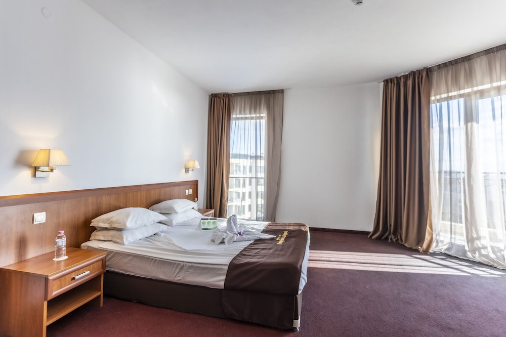 Prestige Hotel And Aquapark 17/72