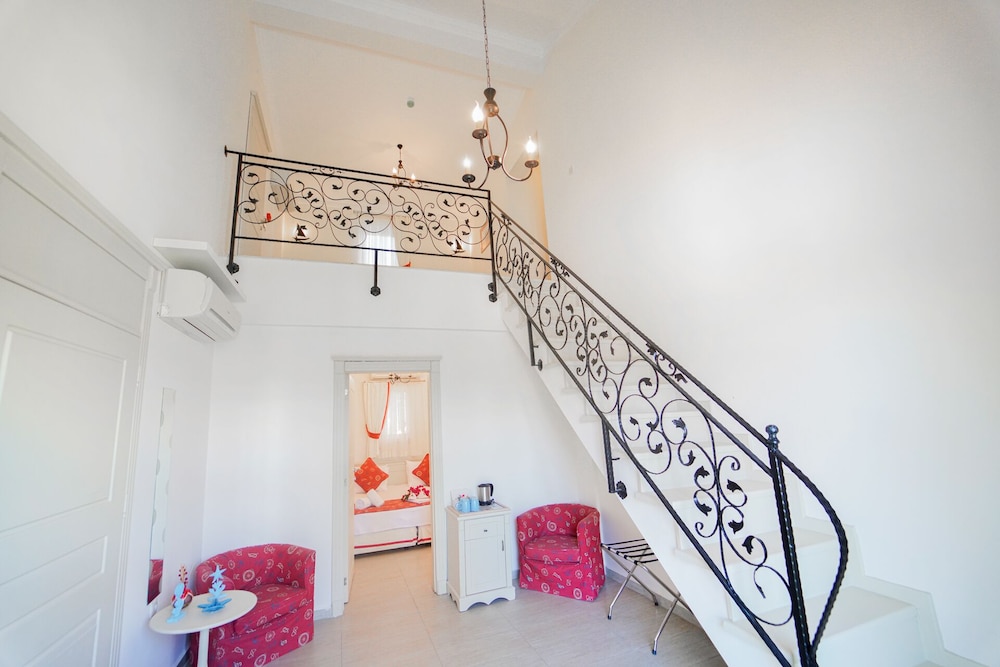 Alacati Marina Palace 9/50