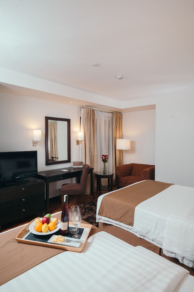 City Garden Hotel Makati 13/71