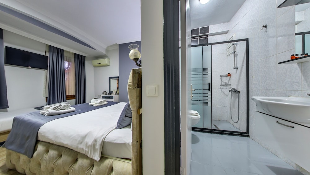 HOTEL MARA 61/62