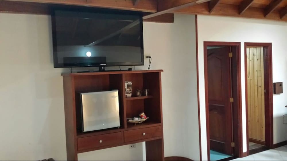 Blu Inn Hotel 5/50