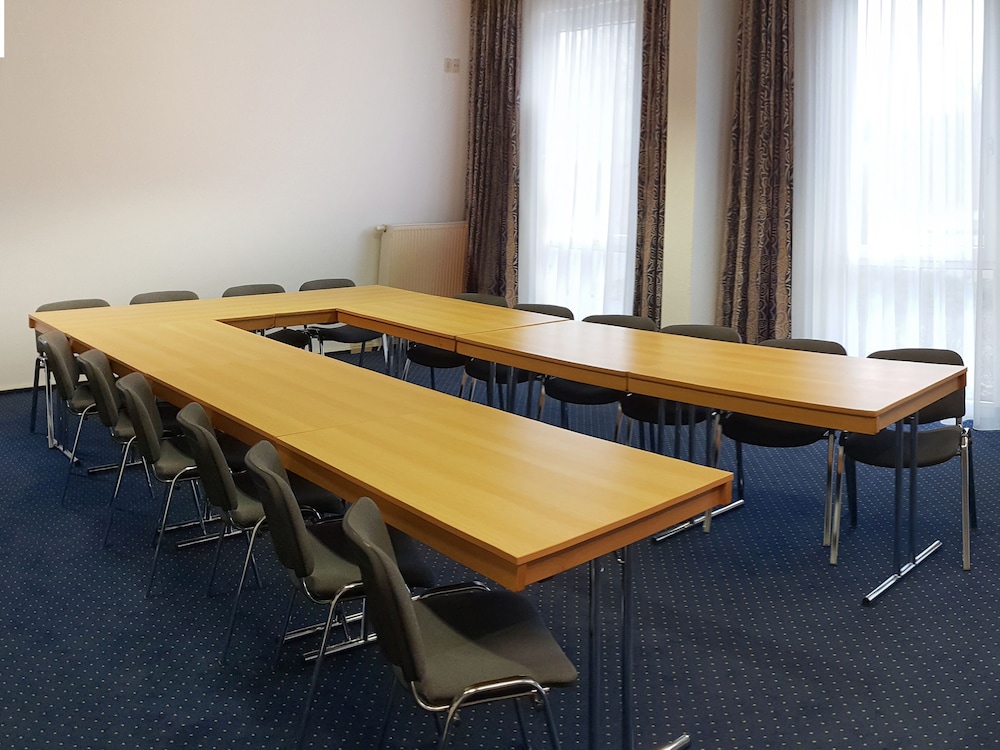 City Hotel Hoyerswerda 26/31