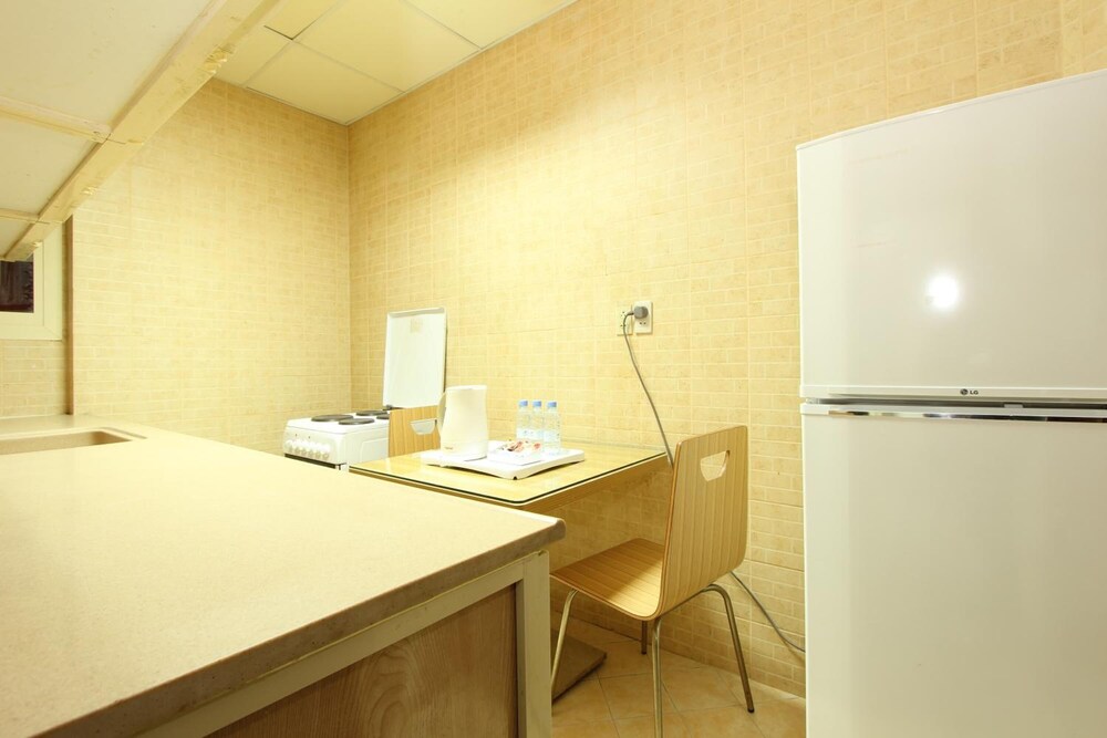 بنايه خليفه(Khalifa Tower Hotel Apartments) 40/69