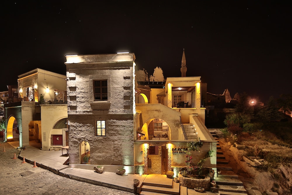 La Casa Cave 2/50