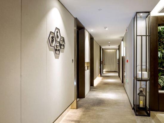 Yunyi Zizai Hotel 27/34