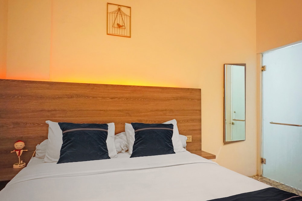 Hotel O near Ringroad City Walk XXI formerly Mitrotel Medan 24/39