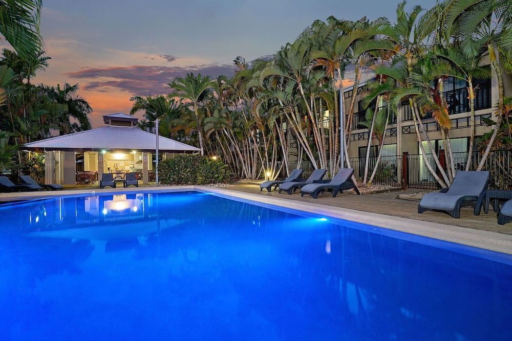 Trinity Beach Club Holiday Apartments 15/27