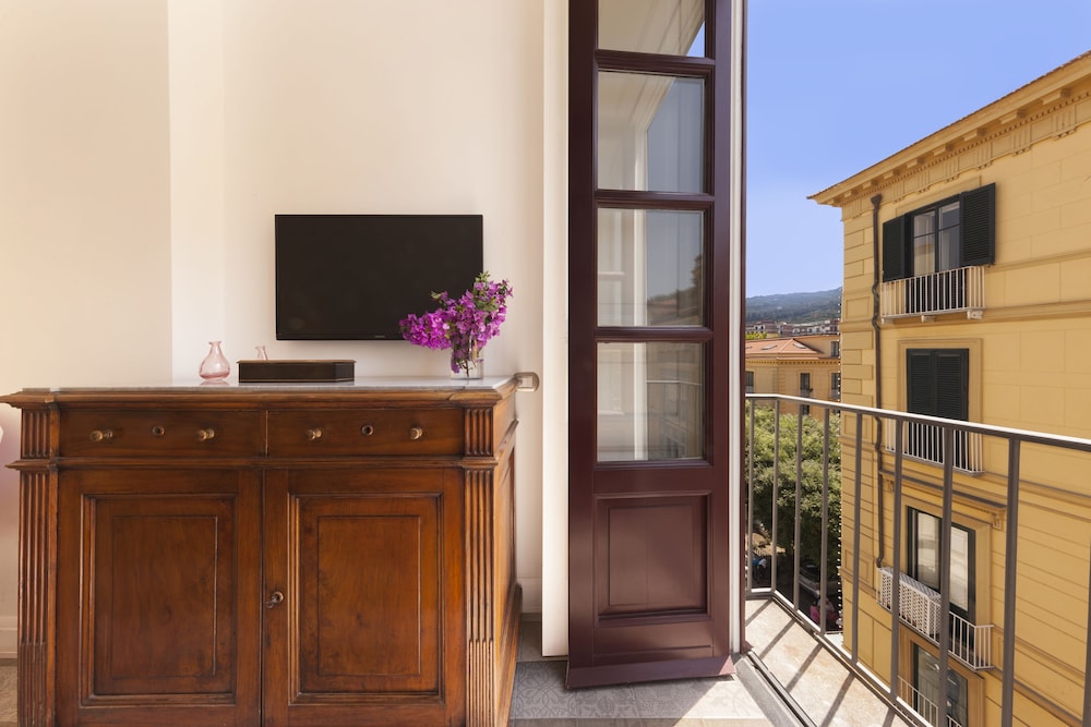 La Casa Dell'orologio 5/50