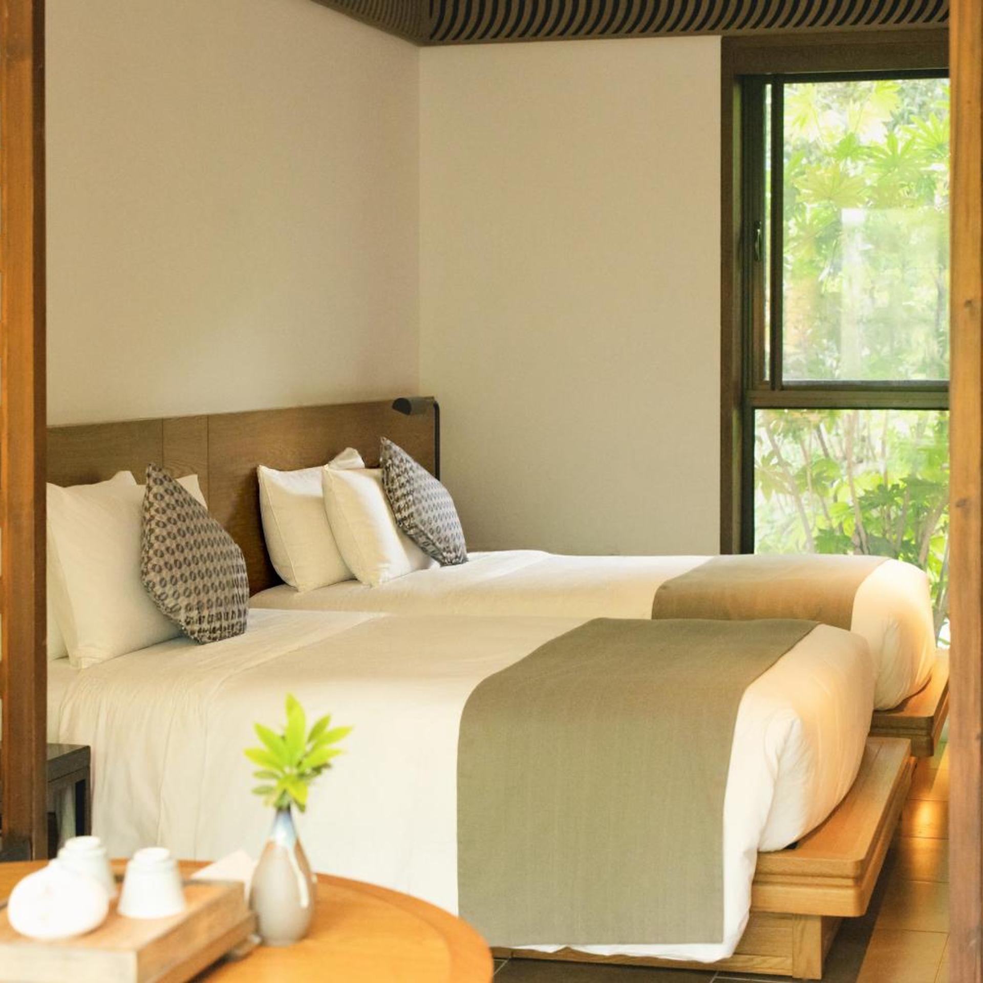 Room, Twin Beds