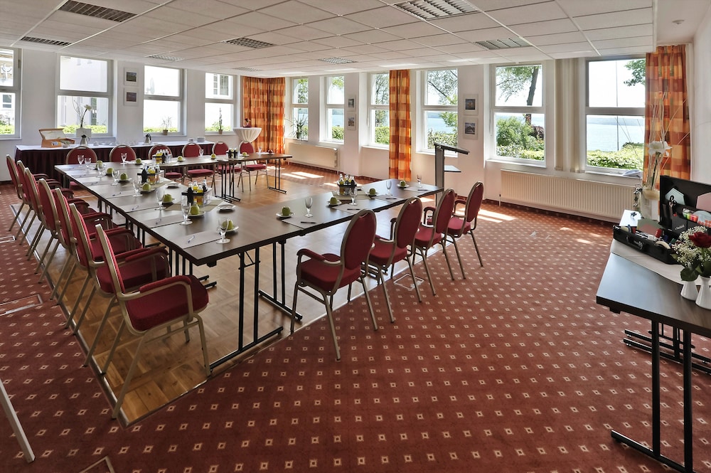 FALK SEEHOTEL PLAU AM SEE 34/50