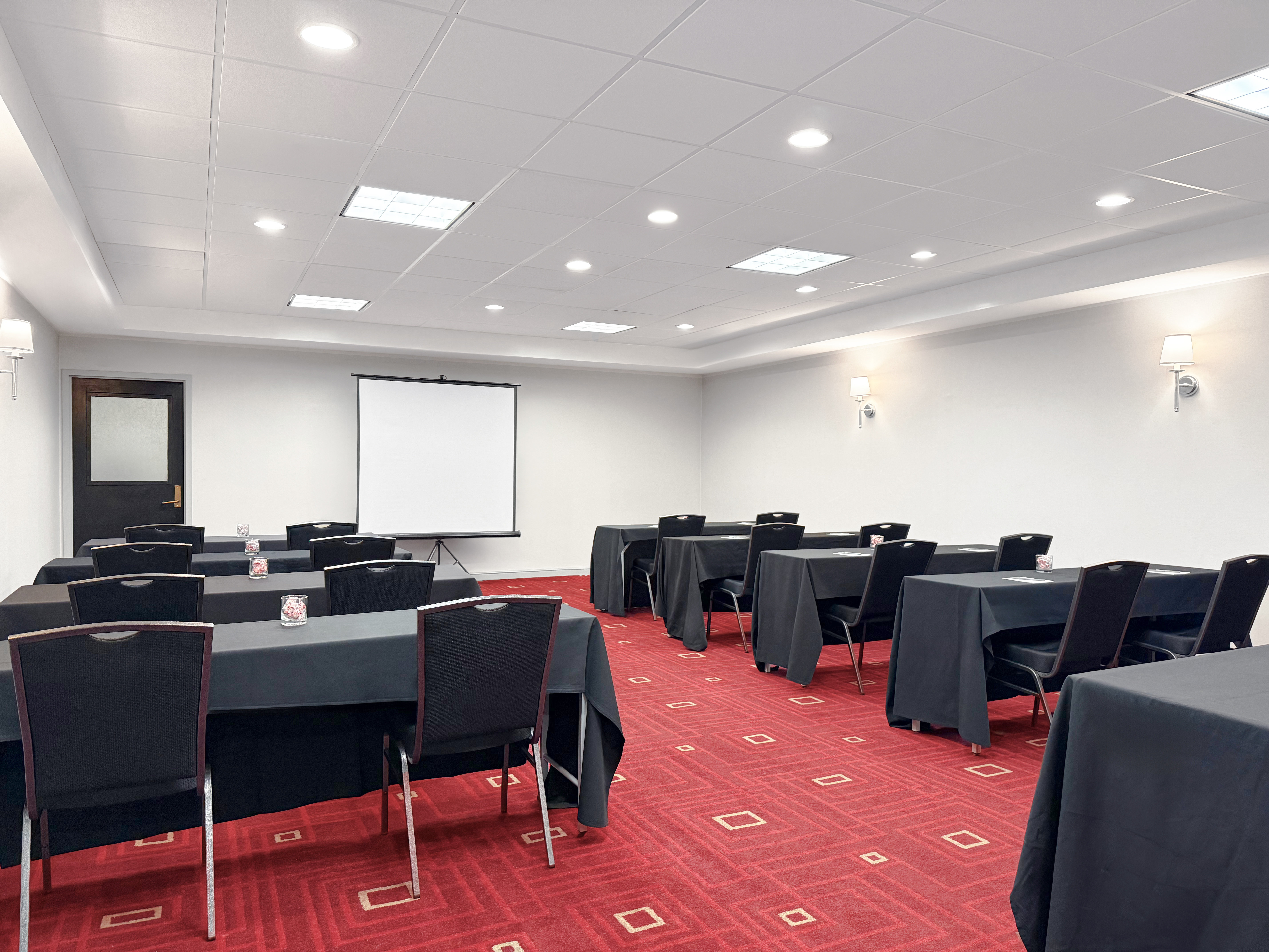 Crowne Plaza Newark Airport 44/50