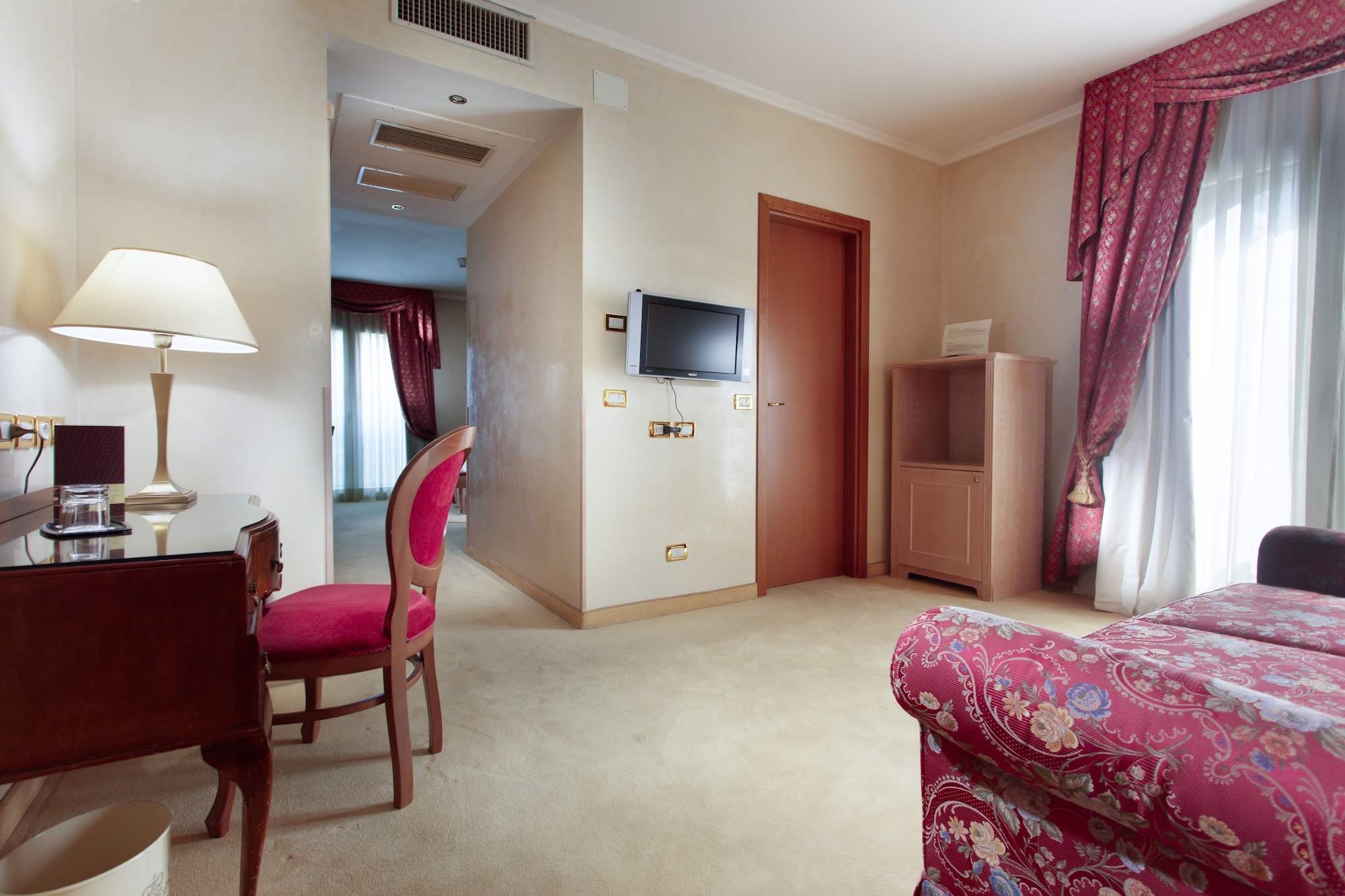 JUNIOR SUITE, PARK VIEW