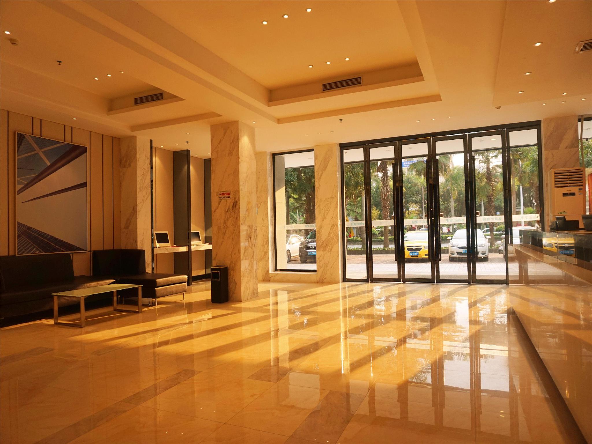 City Comfort Inn (Zhanjiang Middle Renmin Avenue Dingsheng Square) 33/50