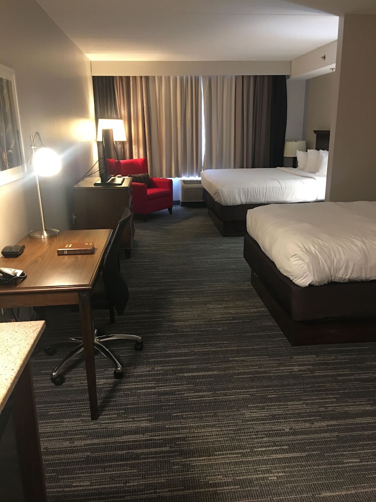 Country Inn & Suites By Radisson Grand Rapids East Mi 43/46