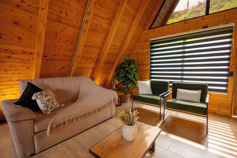 Gretel Chalets Suizos 30/50
