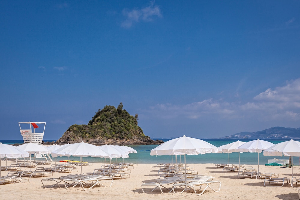 OKINAWA KARIYUSHI LCH.RESORT on The Beach 35/50