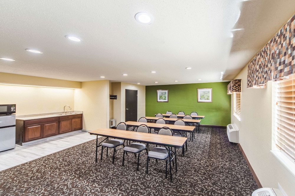 Quality Inn Decatur Near US-224 52/60
