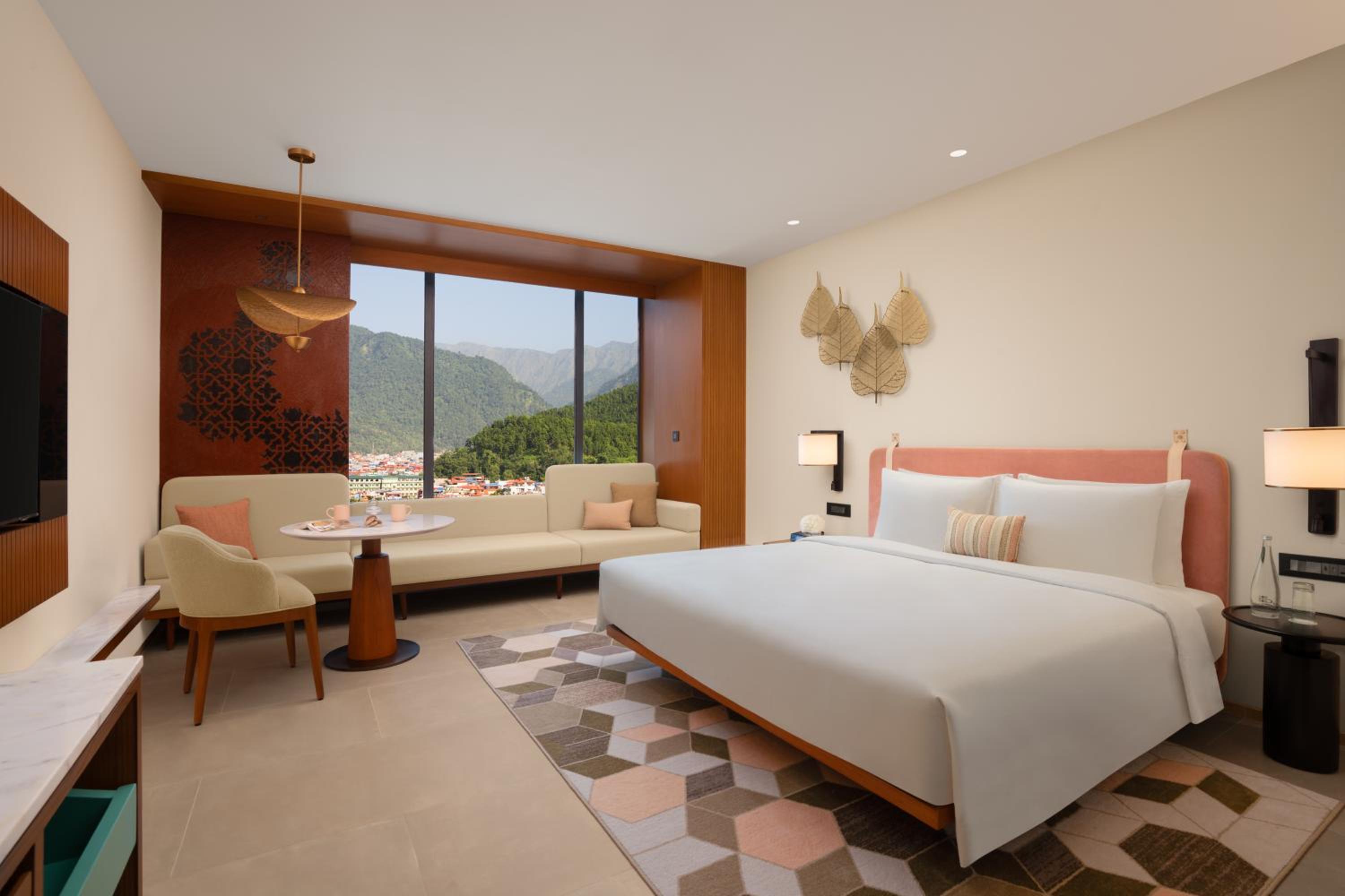 Room, King Bed, Hill View